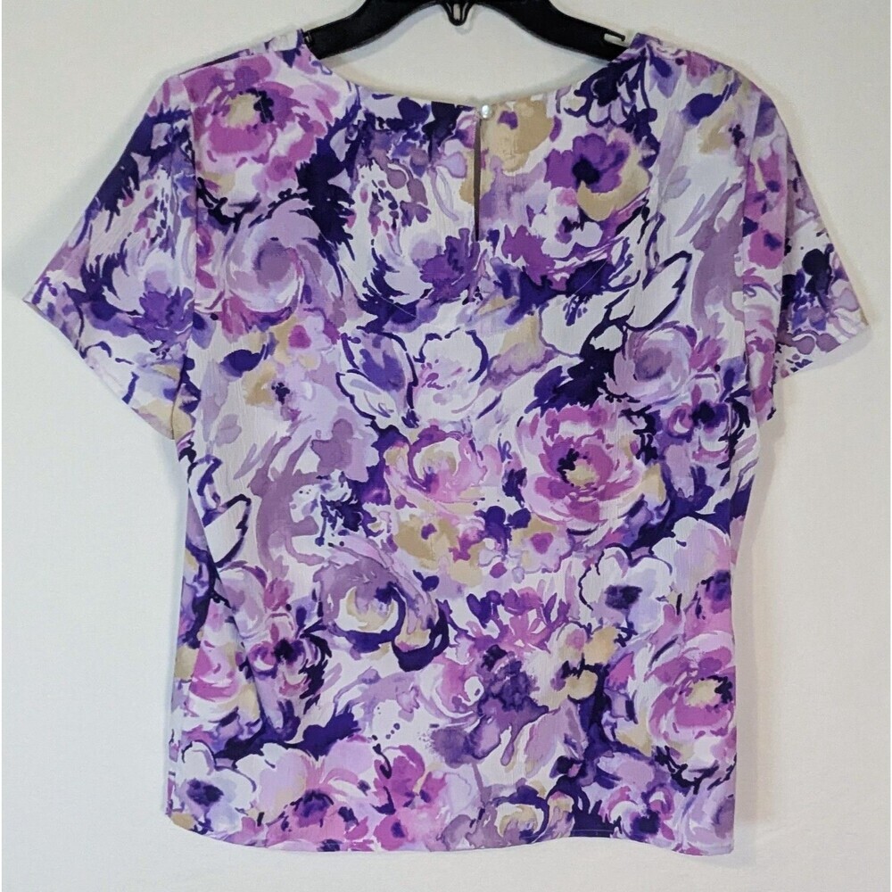 Alfred Dunner Petite Floral Short Sleeve Blouse Purple 10P Laser Cut V-Neck - Picture 2 of 7